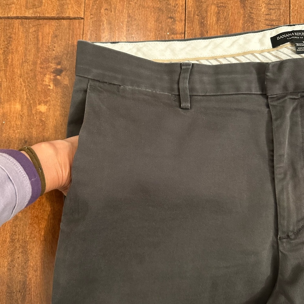 Banana Republic Gray Rapid Movement Tapered Fit Chinos Sz 36x32 - Picture 4 of 11